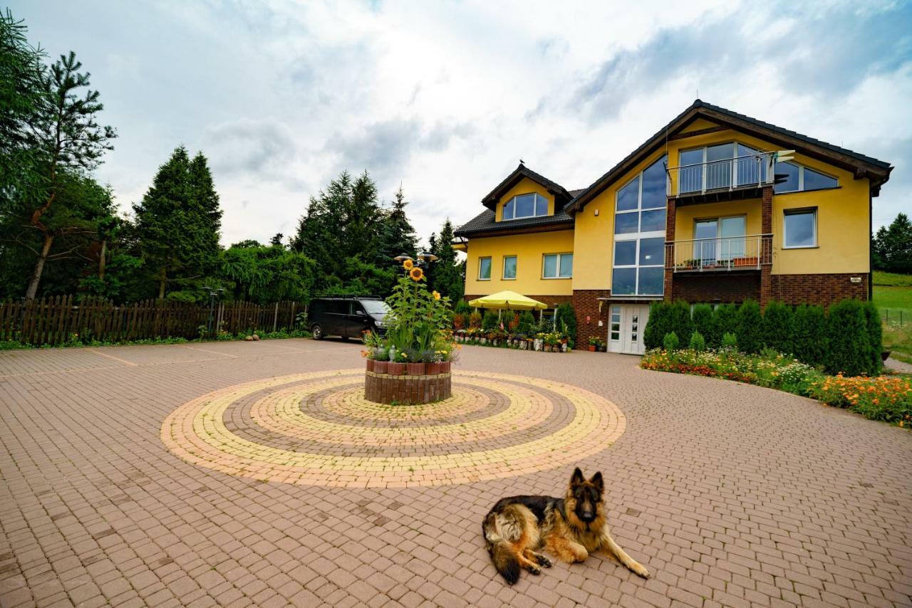 Isaan Ostrzyce Guest House Buitenkant foto
